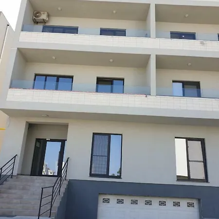 Apartament Alex -pasy アパート *